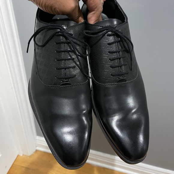 stylish black dress shoes